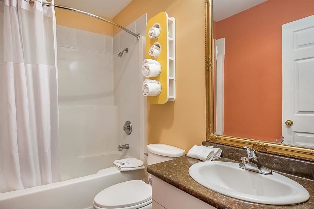 Riverside Hotel 3*